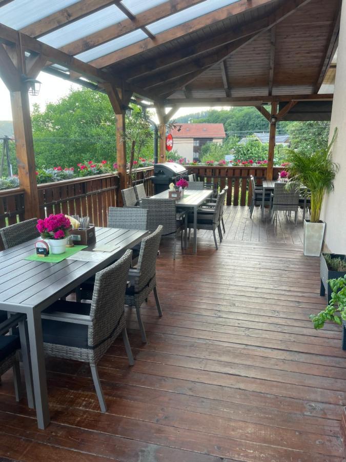 Hospudka Na Konci Sveta Hotel Novy Jicin Exterior photo